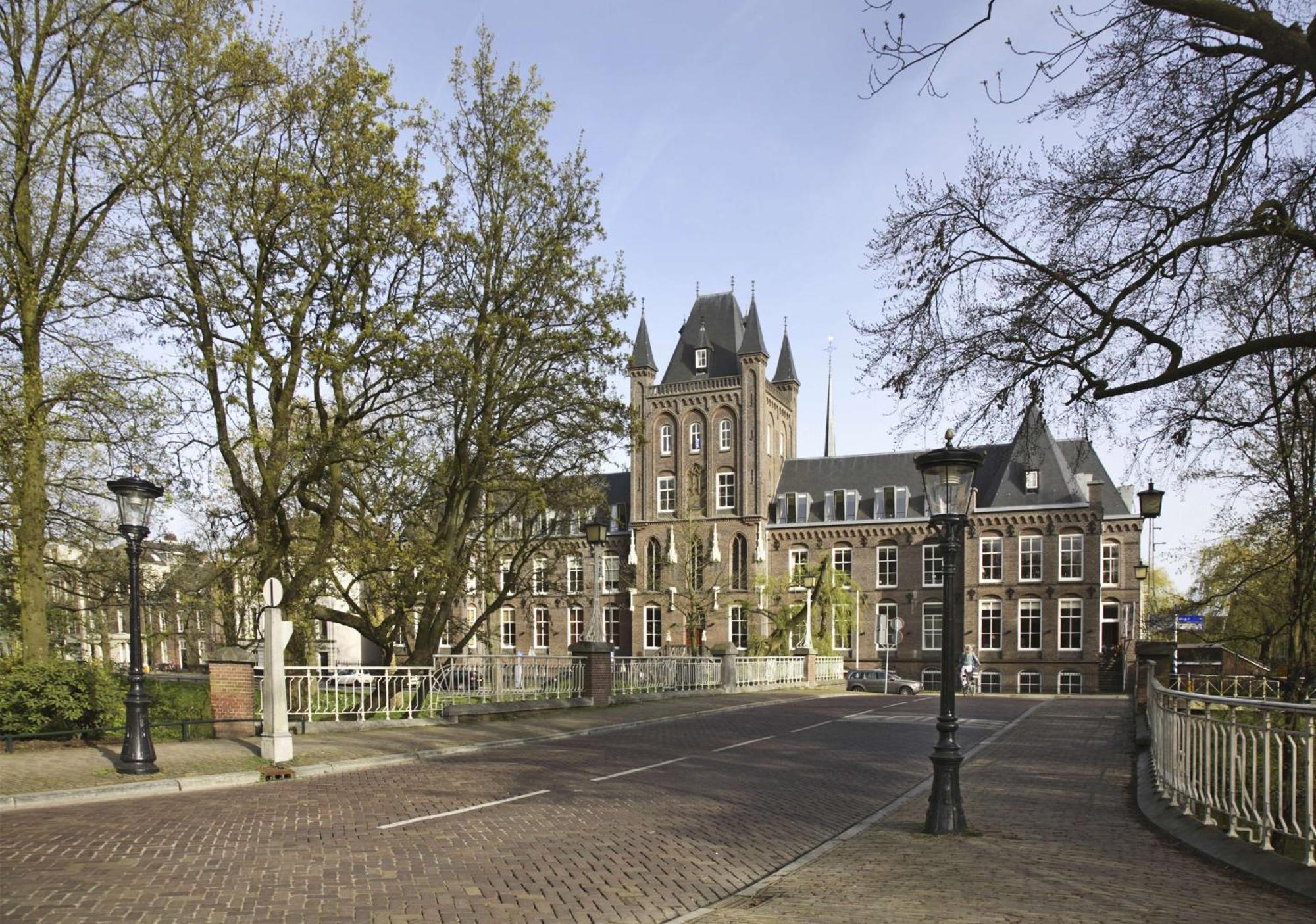 Nh Centre Utrecht Hotel Екстериор снимка