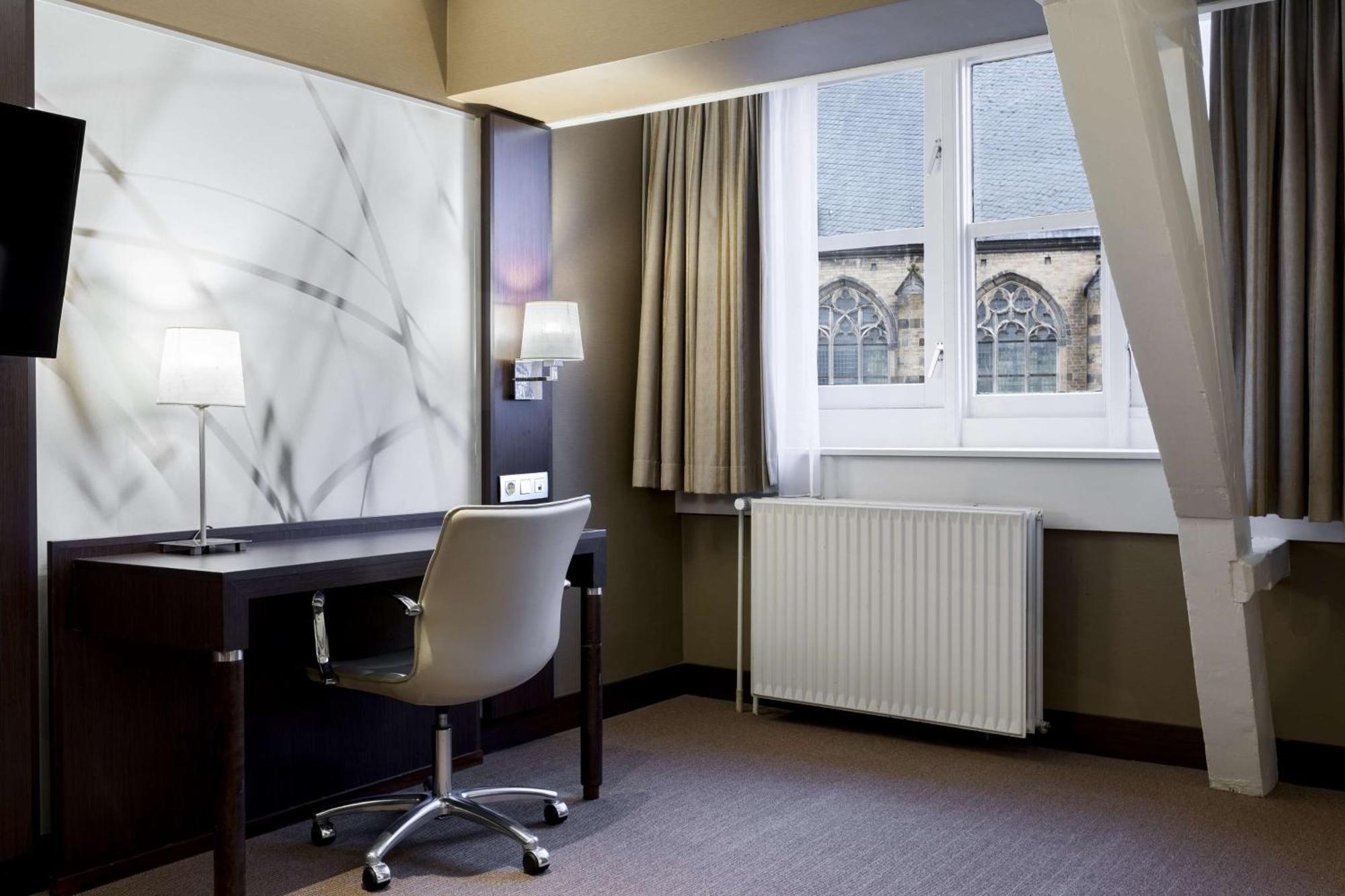 Nh Centre Utrecht Hotel Екстериор снимка